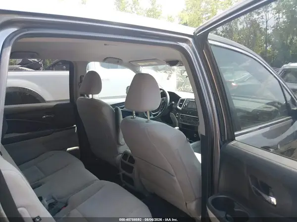 5FNYF5H16HB045890 2017 HONDA PILOT - Image 8