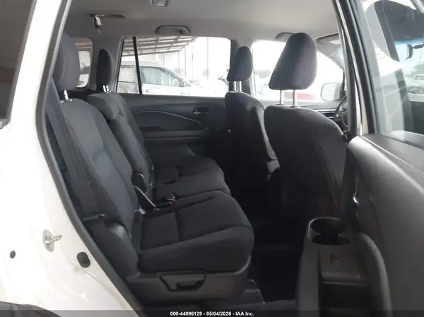 5FNYF5H17JB001922 2018 HONDA PILOT - Image 8