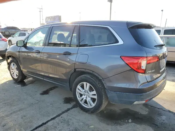 5FNYF5H17JB033169 2018 HONDA PILOT - Image 2