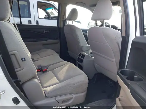5FNYF5H17KB016728 2019 HONDA PILOT - Image 8