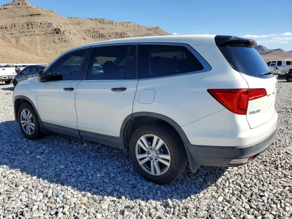 5FNYF5H18HB005102 2017 HONDA PILOT - Image 2