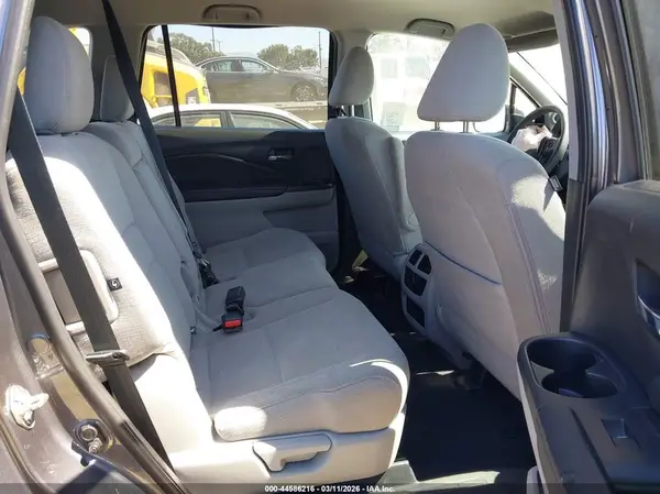 5FNYF5H18JB004621 2018 HONDA PILOT - Image 8