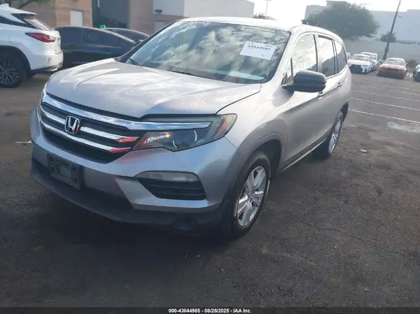 5FNYF5H19HB008610 2017 HONDA PILOT - Image 2