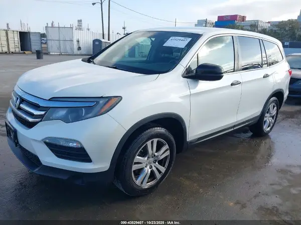 5FNYF5H19HB023107 2017 HONDA PILOT - Image 2