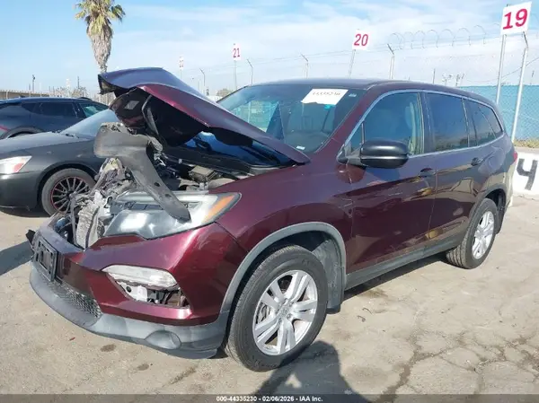 5FNYF5H19HB028002 2017 HONDA PILOT - Image 2