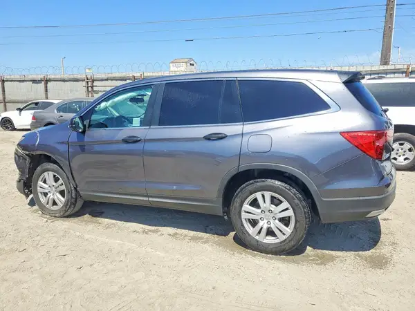 5FNYF5H19JB014784 2018 HONDA PILOT - Image 2