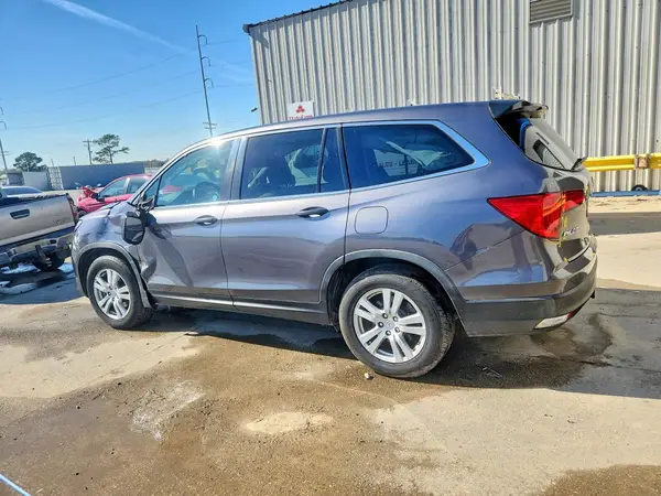 5FNYF5H1XHB031135 2017 HONDA PILOT - Image 2