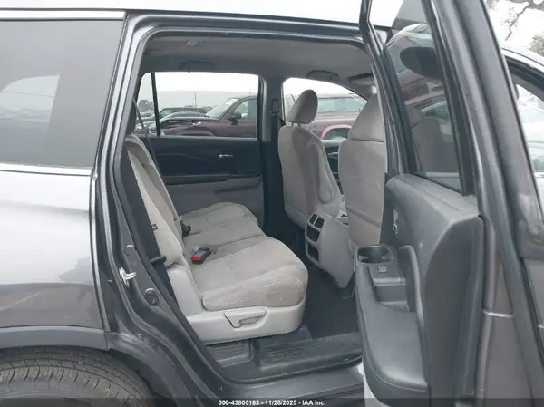 5FNYF5H1XHB031149 2017 HONDA PILOT - Image 8