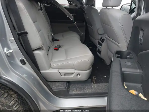 5FNYF5H21NB033327 2022 HONDA PILOT - Image 8