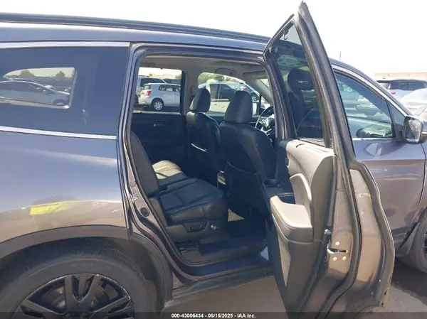 5FNYF5H22MB005440 2021 HONDA PILOT - Image 8