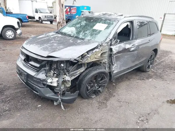 5FNYF5H23MB047213 2021 HONDA PILOT - Image 2