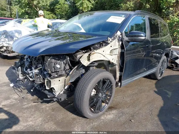 5FNYF5H28MB038233 2021 HONDA PILOT - Image 2