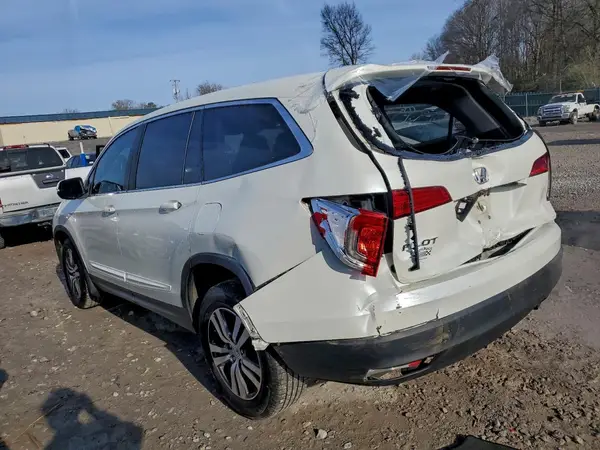 5FNYF5H30HB006214 2017 HONDA PILOT - Image 2