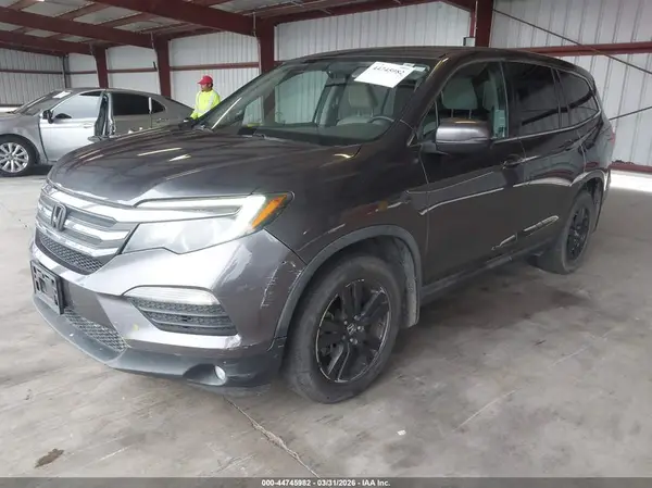 5FNYF5H30HB009890 2017 HONDA PILOT - Image 2