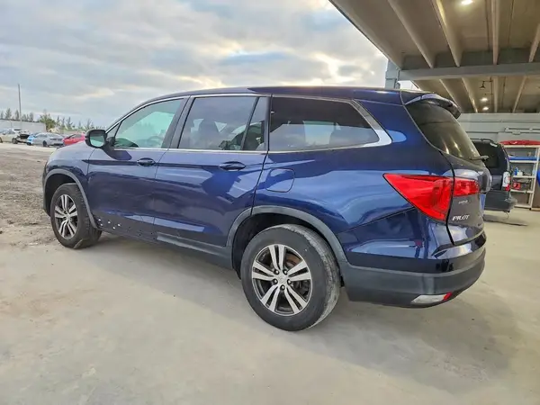 5FNYF5H30HB029556 2017 HONDA PILOT - Image 2