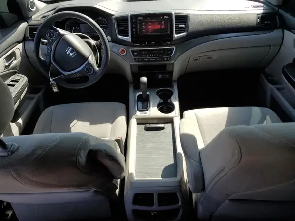 5FNYF5H30JB014755 2018 HONDA PILOT - Image 8
