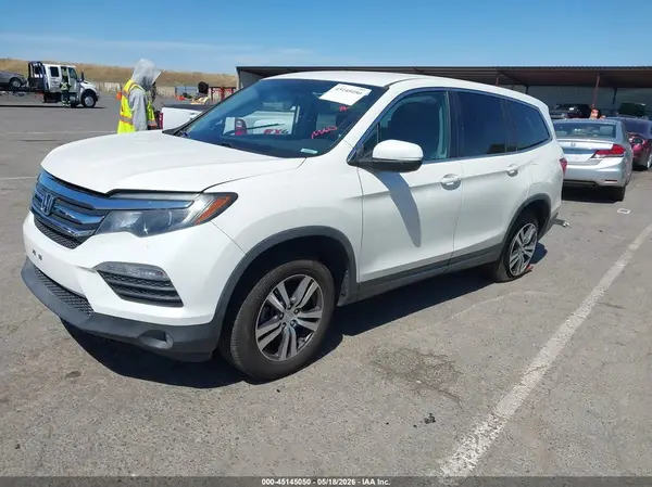 5FNYF5H30JB031152 2018 HONDA PILOT - Image 2