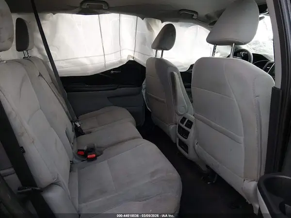 5FNYF5H31HB010966 2017 HONDA PILOT - Image 8