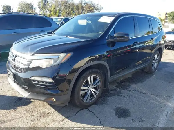 5FNYF5H31HB021207 2017 HONDA PILOT - Image 2