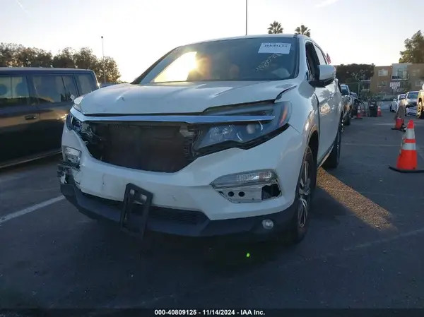 5FNYF5H31JB023691 2018 HONDA PILOT - Image 2