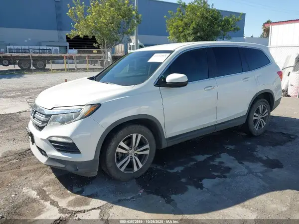 5FNYF5H31JB033766 2018 HONDA PILOT - Image 2