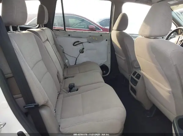5FNYF5H32GB025216 2016 HONDA PILOT - Image 8
