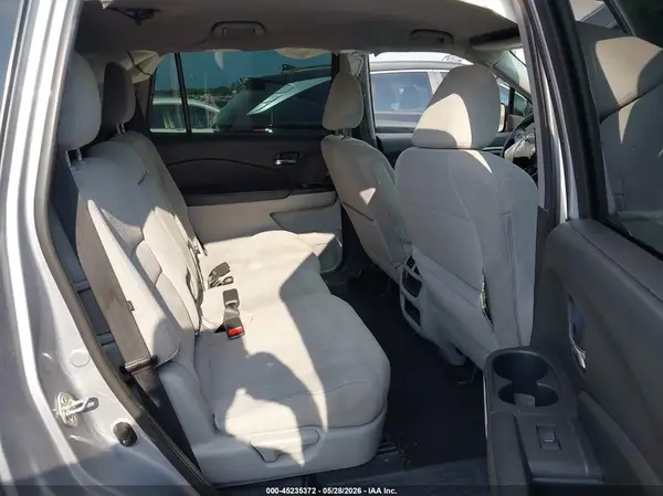 5FNYF5H32HB017604 2017 HONDA PILOT - Image 8
