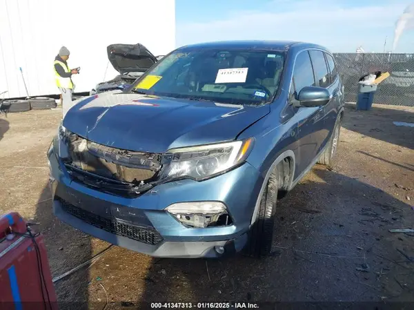 5FNYF5H32HB026819 2017 HONDA PILOT - Image 2