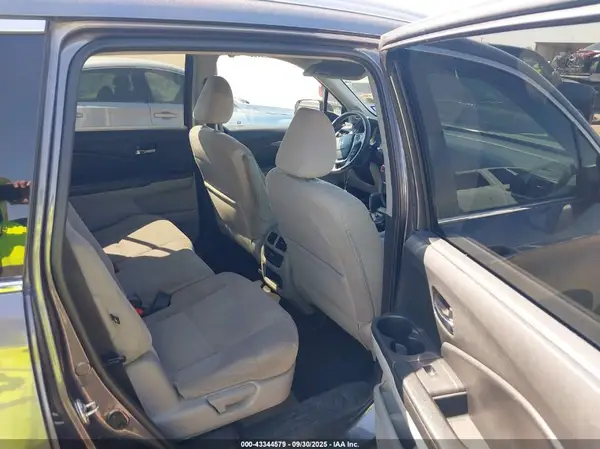 5FNYF5H32HB041210 2017 HONDA PILOT - Image 8