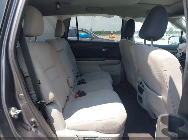5FNYF5H32JB006978 2018 HONDA PILOT - Image 8