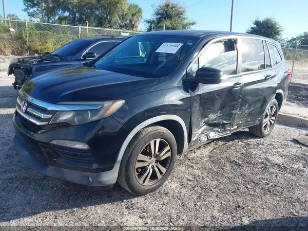 5FNYF5H33HB013402 2017 HONDA PILOT - Image 2