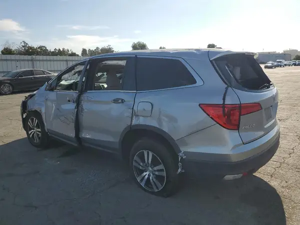 5FNYF5H33HB042141 2017 HONDA PILOT - Image 2