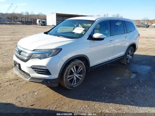 5FNYF5H33JB018279 2018 HONDA PILOT - Image 2