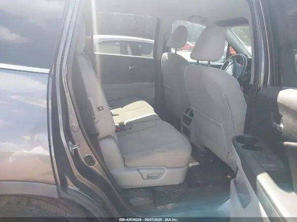 5FNYF5H33JB029895 2018 HONDA PILOT - Image 8