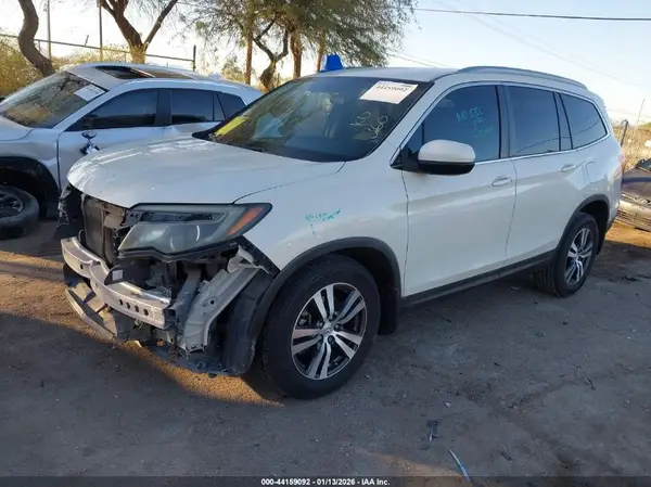 5FNYF5H33JB030240 2018 HONDA PILOT - Image 2