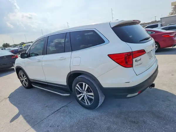 5FNYF5H33JB032781 2018 HONDA PILOT - Image 2