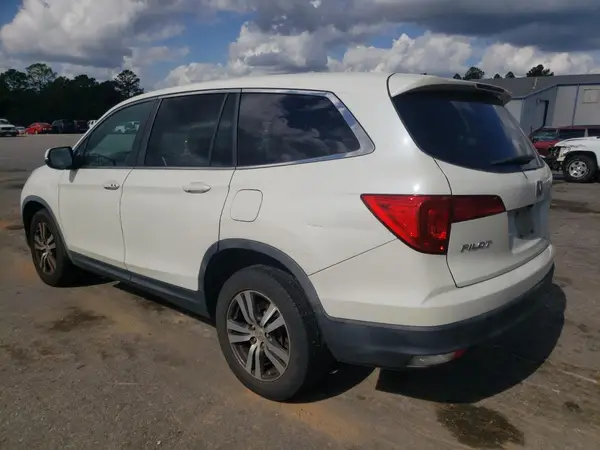 5FNYF5H34HB000318 2017 HONDA PILOT - Image 2
