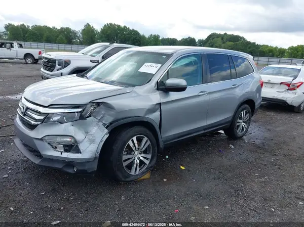 5FNYF5H34HB016017 2017 HONDA PILOT - Image 2