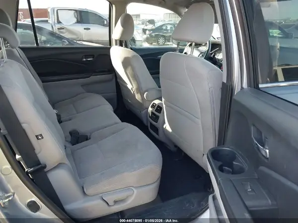 5FNYF5H34HB016129 2017 HONDA PILOT - Image 8