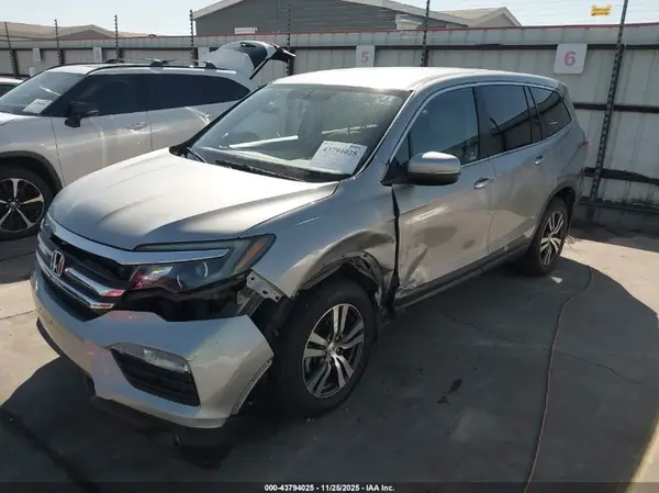 5FNYF5H34JB012832 2018 HONDA PILOT - Image 2