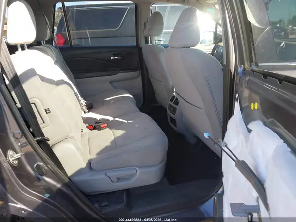 5FNYF5H34JB026469 2018 HONDA PILOT - Image 8