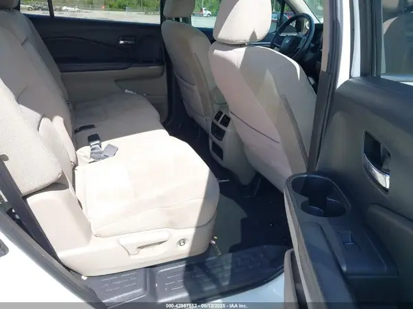 5FNYF5H34MB015802 2021 HONDA PILOT - Image 8