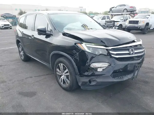 5FNYF5H35HB013417 2017 HONDA PILOT - Image 1
