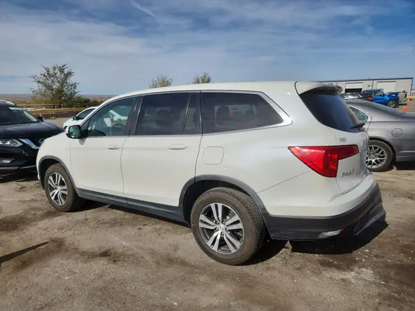 5FNYF5H35HB019718 2017 HONDA PILOT - Image 2