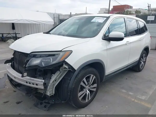 5FNYF5H35HB019721 2017 HONDA PILOT - Image 2