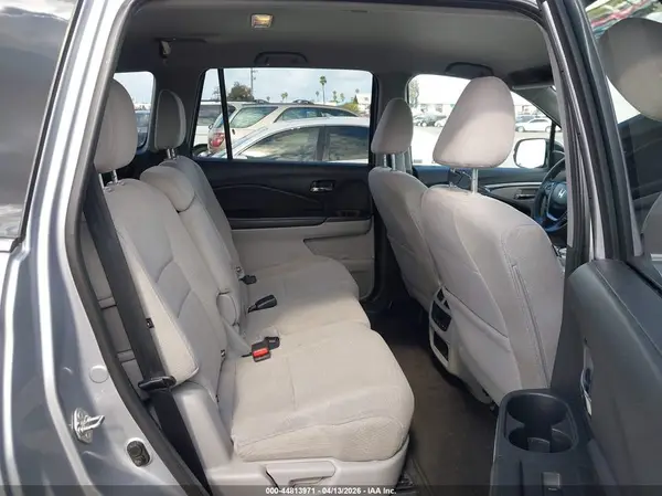 5FNYF5H35HB020500 2017 HONDA PILOT - Image 8