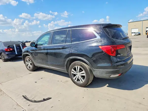 5FNYF5H35JB012578 2018 HONDA PILOT - Image 2