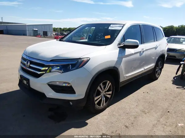 5FNYF5H35JB014282 2018 HONDA PILOT - Image 2