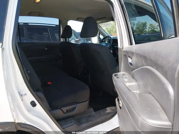 5FNYF5H35JB014282 2018 HONDA PILOT - Image 8