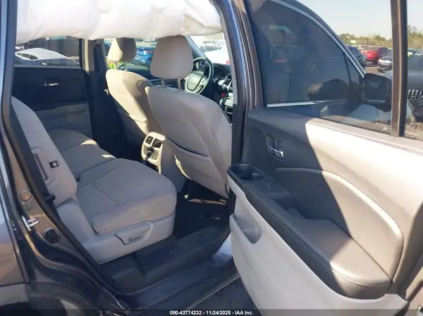 5FNYF5H35JB015433 2018 HONDA PILOT - Image 8